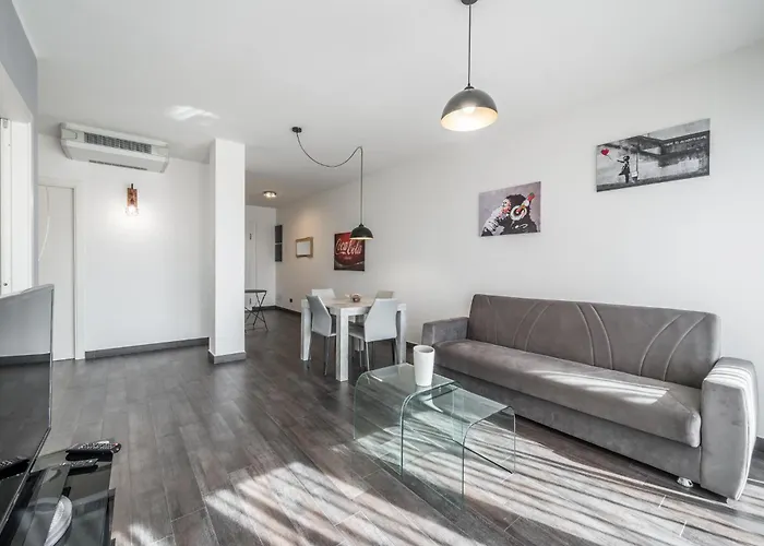 Ospedale Baggiovara - Guerrilla Art House * Bugia